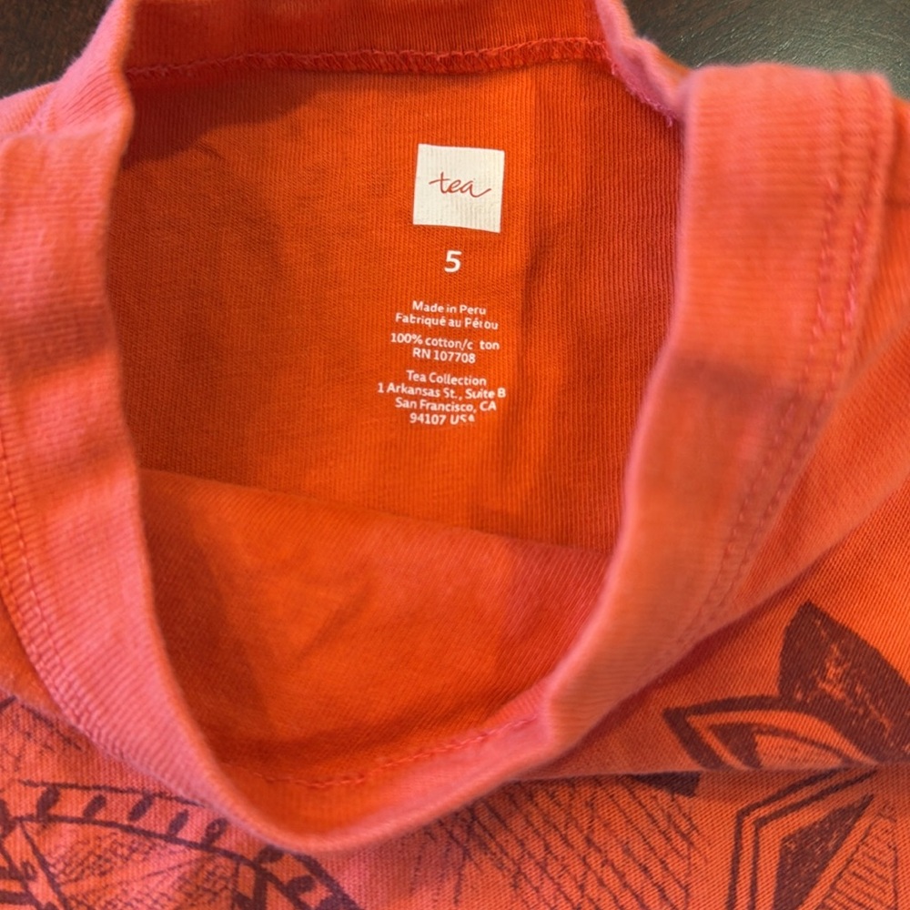 Bundle Of Girls Tees And Shorts: Brands Baby Gap, Tea And Primary sizes … - Picture 8 of 14